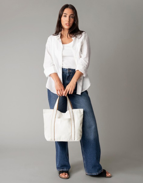 Courtside Medium Tote  