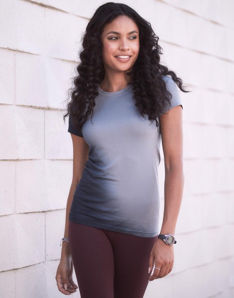 Seamless Sports-T for women  