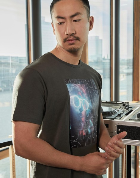 Signature Tagless Tee Men  