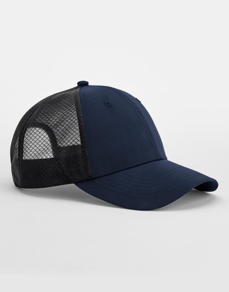 Technical Mesh Trucker  