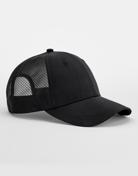 Technical Mesh Trucker  